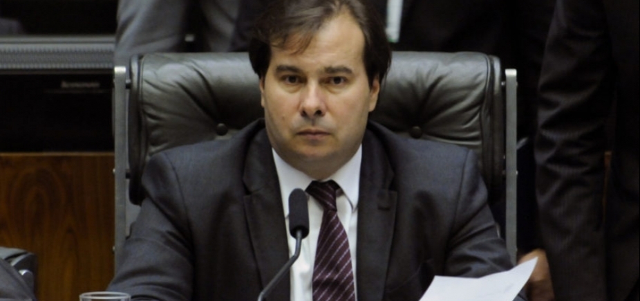 \'Aprendi em casa a ser leal e o serei com o presidente Temer sempre\', diz Maia