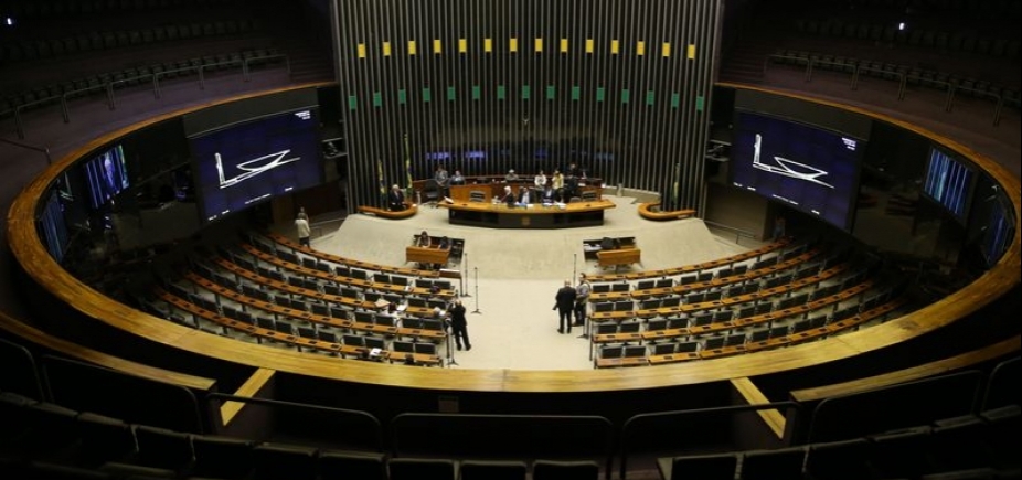 Baianos estão divididos na votação de denúncia contra Temer; saiba como vota cada deputado
