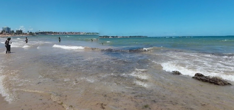 Praia de Itapuã, Patamares e Buracão são impróprias para banho neste fim de semana; confira a lista 