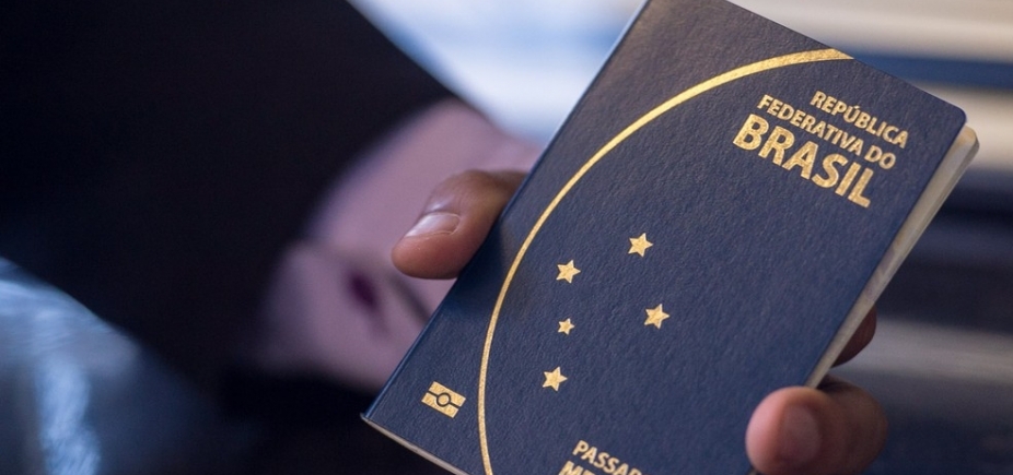 Parada por quase um mês, produção de passaportes é retomada nesta segunda