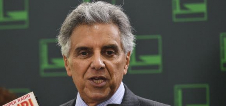 Governo busca votos de indecisos contra denúncia, afirma Mansur