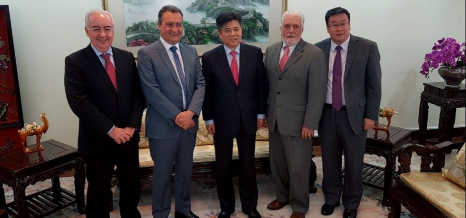 Rui se reúne com grupos chineses em Brasília para discutir investimento na Bahia