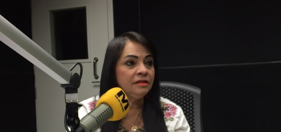 Moema diz que precisa esperar conclusão de licitação para tapar buracos em Lauro