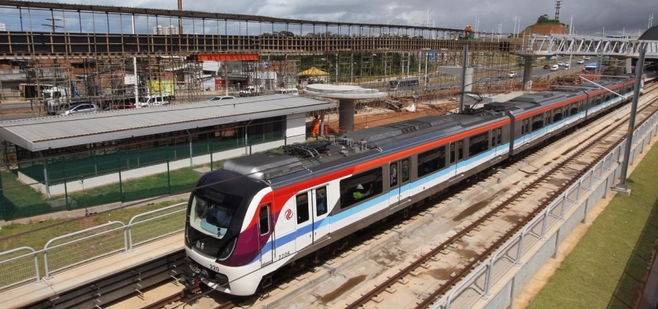 Metrô chega à Estação Mussurunga em viagem teste nesta quarta-feira 