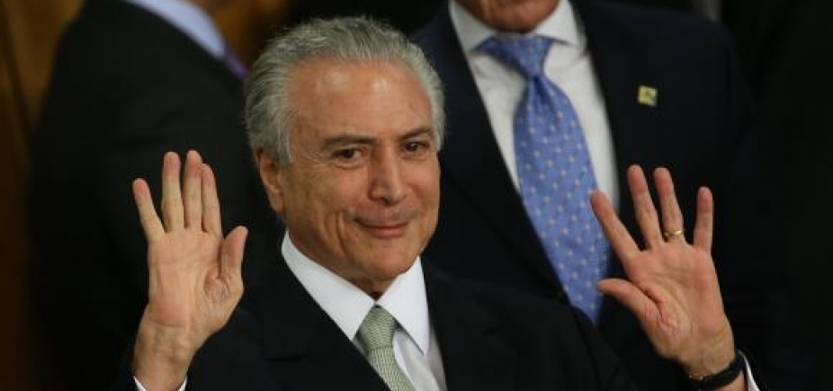 Temer comemora votação na Câmara e diz que resultado é "conquista do estado democrático"