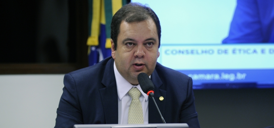 Deputado diz que Rui Costa não teria dificuldades com Maia na presidência: \"Não seria mesquinho\" 