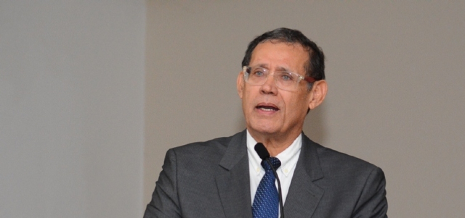 Roberto Badaró destaca importância da 1ª Feira de Soluções para a Saúde