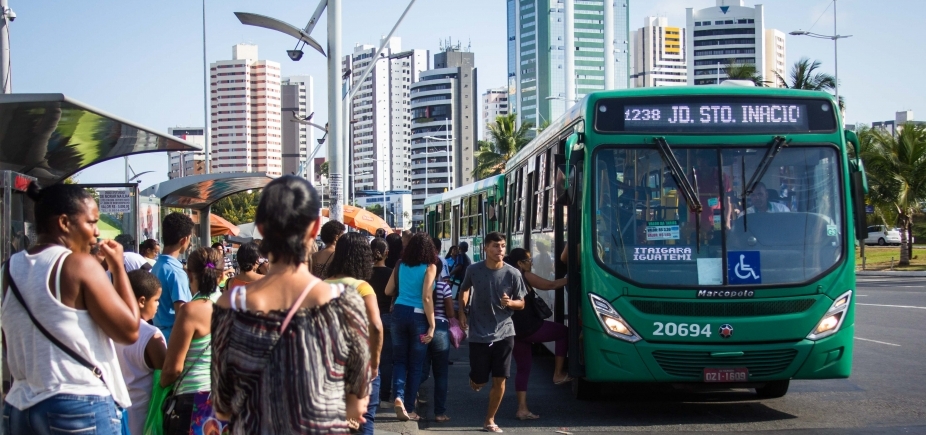 Governo pretende colaborar com a renovação dos ônibus de Salvador, diz secretário 