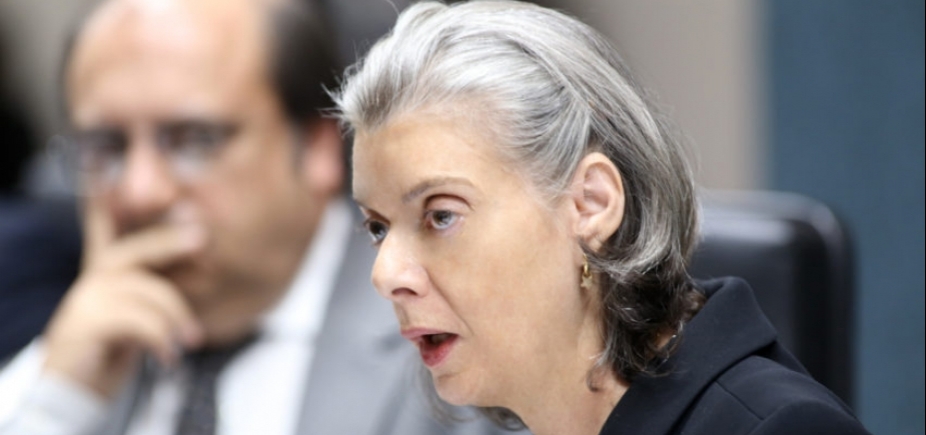 Cármen Lúcia diz que, se depender dela, Brasil dará um basta à corrupção