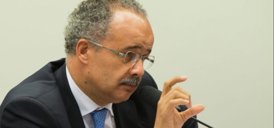 Relator sugere reduzir fundo eleitoral para R$ 2 bilhões