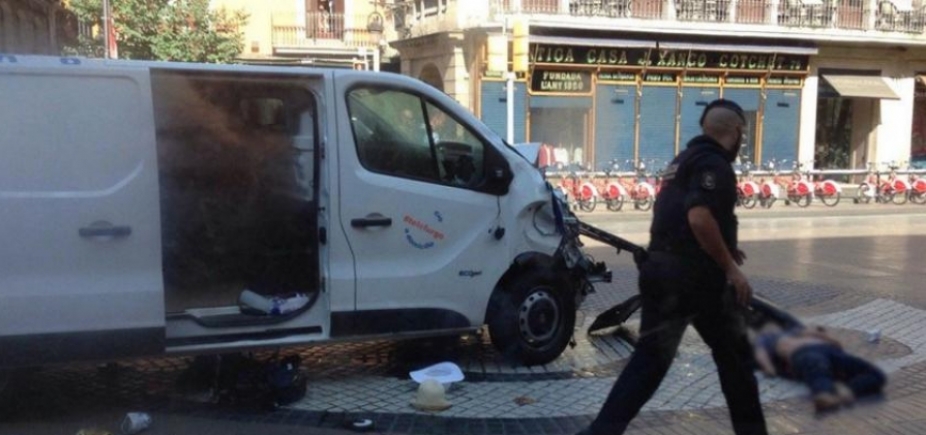 Sobe para 13 mortos e 50 feridos número de vítimas em ataque em Barcelona