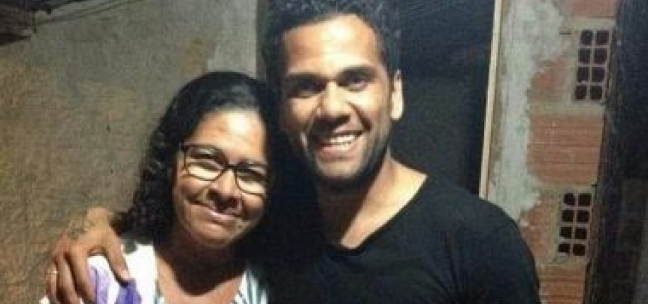 Tia do jogador Daniel Alves morre afogada no Rio São Francisco