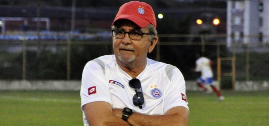Ex-técnico Chiquinho de Assis morre aos 63 anos