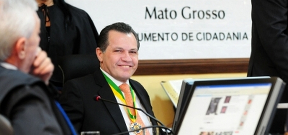 Ex-governador do Mato Grosso diz ter emitido nota promissória de propina para TCE não dificultar obras da Copa