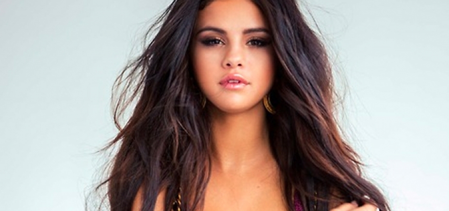 Selena Gomez é hackeada e fotos íntimas de Justin Bieber são publicadas; veja