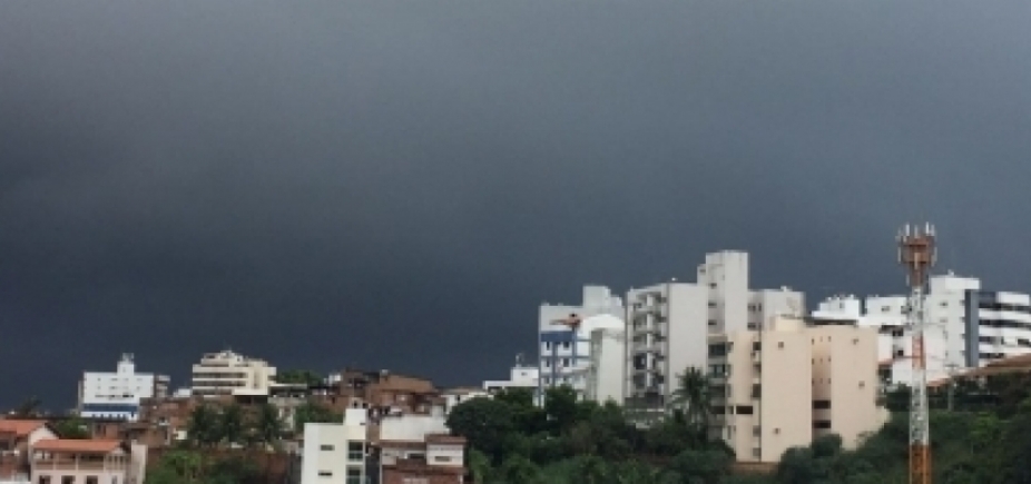 Chuva deve voltar a cair em Salvador neste fim de semana; veja previsão 