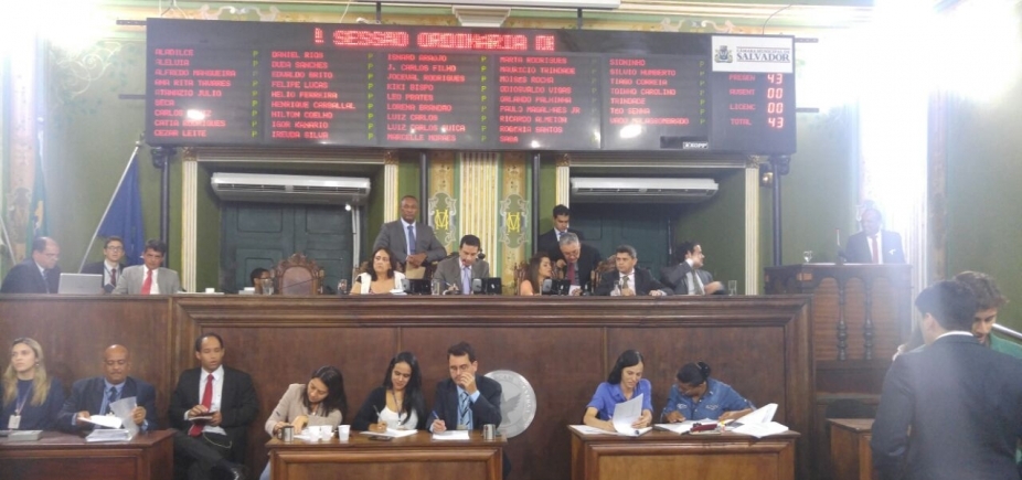 Salvador Simplifica: Câmara aprova projeto "antiburocracia" de obras com 31 votos