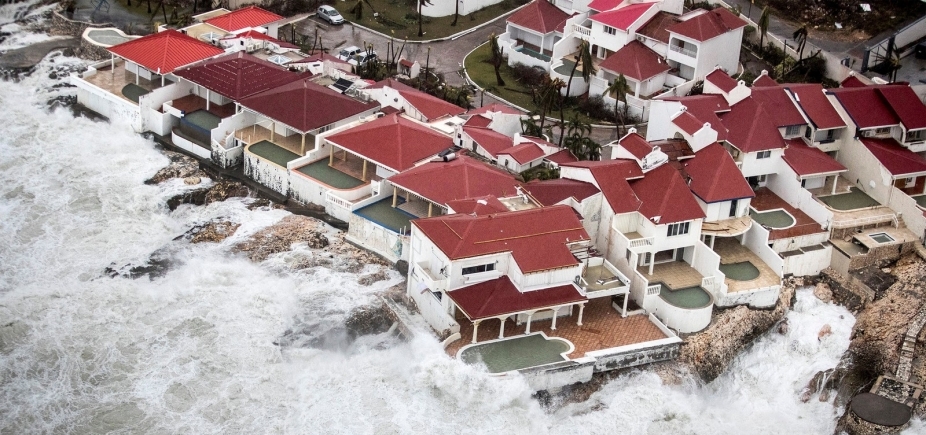 Furacão Irma atinge Caribe e deixa pelo menos 10 mortos