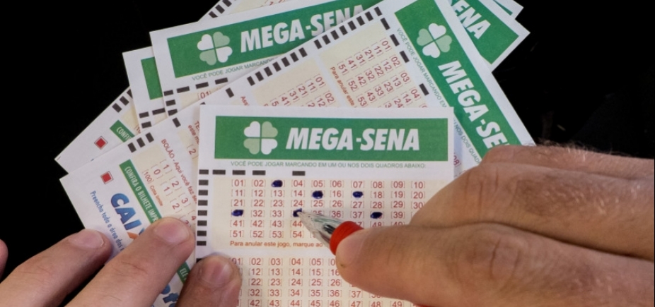 Mega-Sena acumula e sorteio deste sábado pode pagar R$ 10 milhões