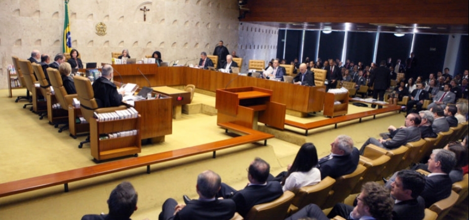 Moraes vota pelo envio de denúncia sobre Temer à Câmara; sessão é suspensa para intervalo