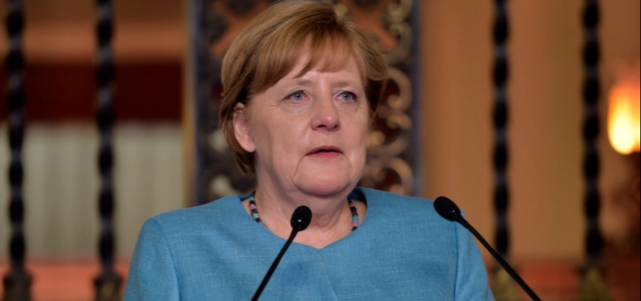 Condenando ameaças de Trump contra Coreia do Norte, Merkel diz que \"solução militar é inapropriada\"