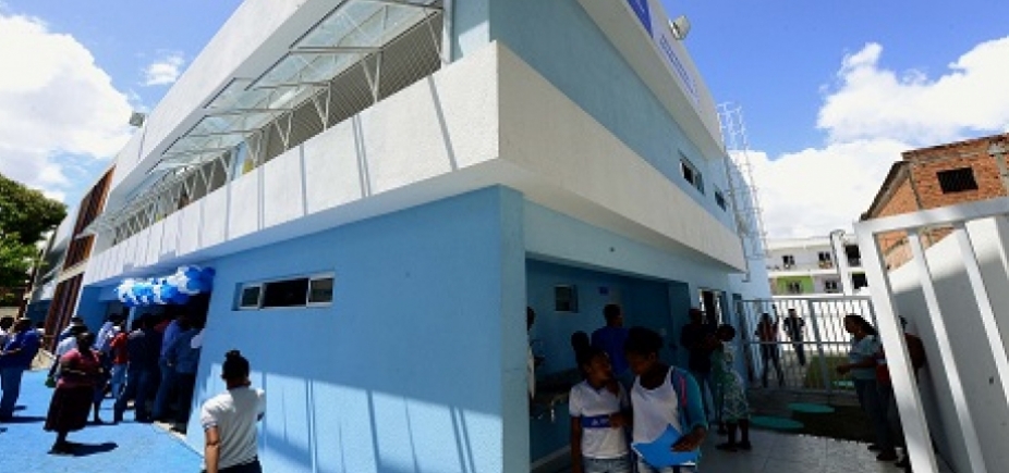 Com ivestimento de R$ 4 milhões, Subúrbio de Salvador recebe nova escola