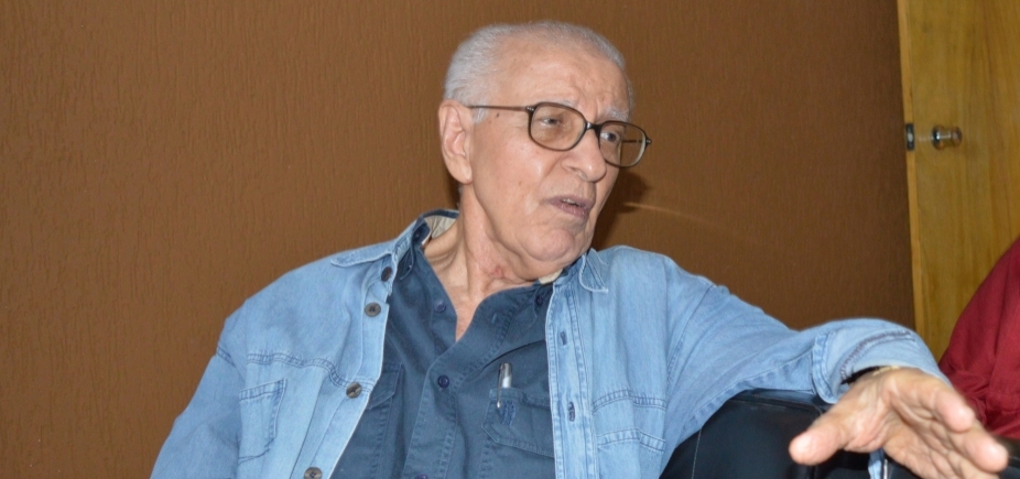  Morre cineasta Guido Araújo aos 83 anos 