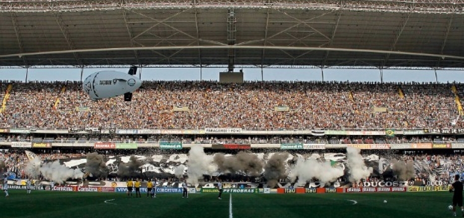 Vitória e Botafogo se enfrentam neste domingo no Engenhão; Metrópole transmite