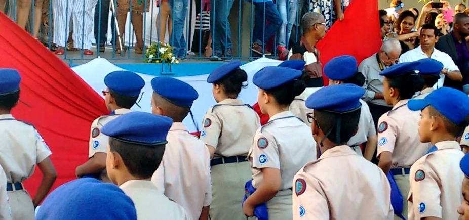 Unidade escolar de Cajazeiras vai se transformar em Colégio da Polícia Militar