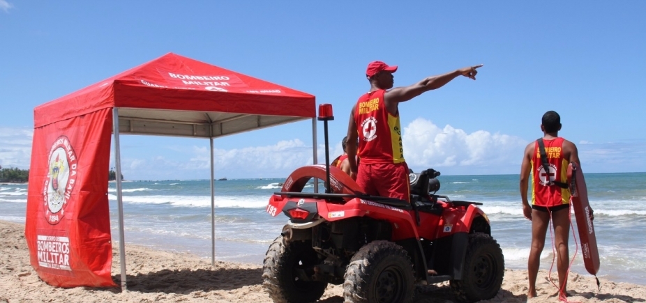 Feriado: crianças receberão pulseiras de identificação pelo Corpo de Bombeiros nas praias de Salvador 