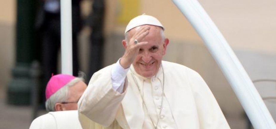 Papa manda mensagem em português para devotos de Nossa Senhora Aparecida