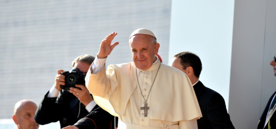 Em mensagem a brasileiros, papa Francisco diz que Nossa Senhora Aparecida abençoa desempregados