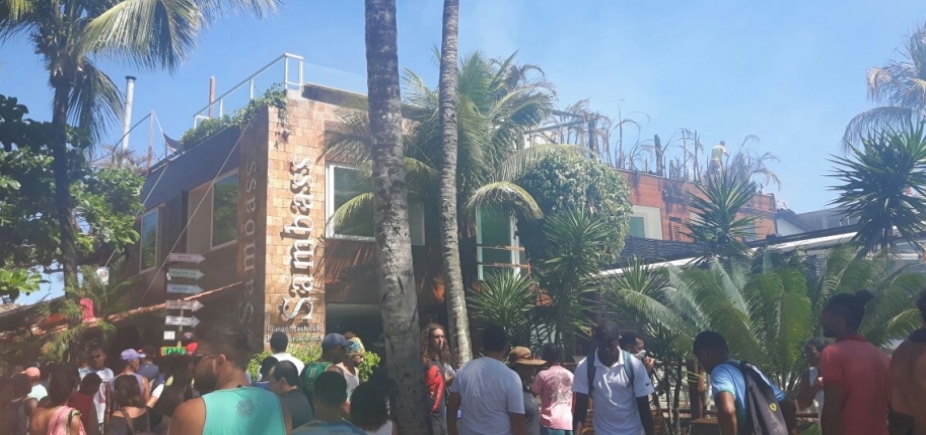 Incêndio atinge estabelecimentos comerciais em Morro de São Paulo na tarde desta quinta