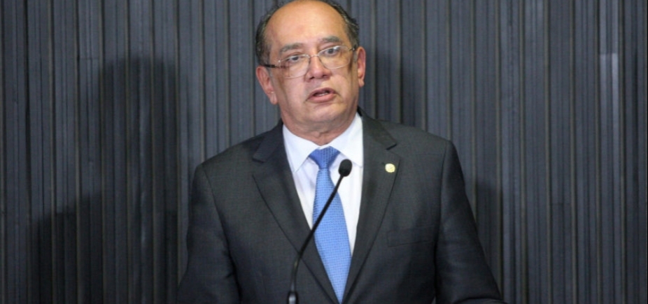 ʹNormalʹ, diz Gilmar Mendes sobre decisão do Senado que devolveu mandato a Aécio
