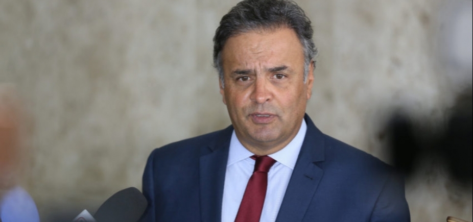 ʹNão retorno com rancor nem com ódioʹ, diz Aécio na volta ao Senado