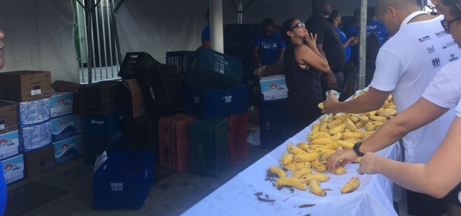 Vigilância Sanitária recolhe frutas disponibilizadas para corredores da Maratona de Salvador