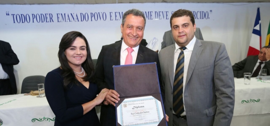 Governador Rui Costa recebe título de cidadão de Jequié