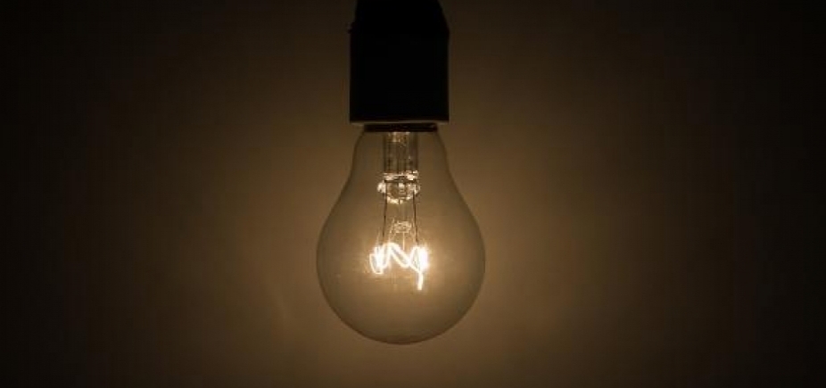 Cobrança extra de bandeira vermelha sobe de R$ 3,50 para R$ 5 a cada 100 kWh