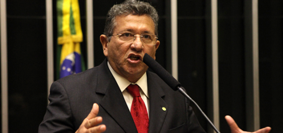 Luiz Caetano diz que afastamento de Temer é necessário: "Brasil não está suportando"
