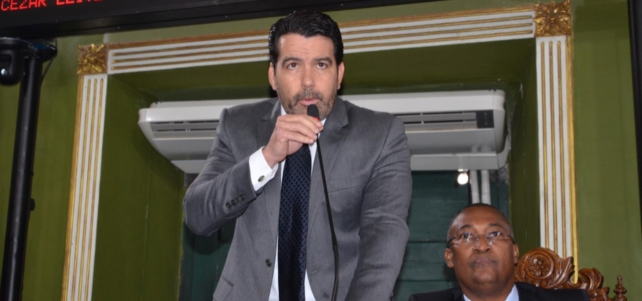 Vereador provoca oposição após aprovação de projeto: \"Só sabem criticar\"