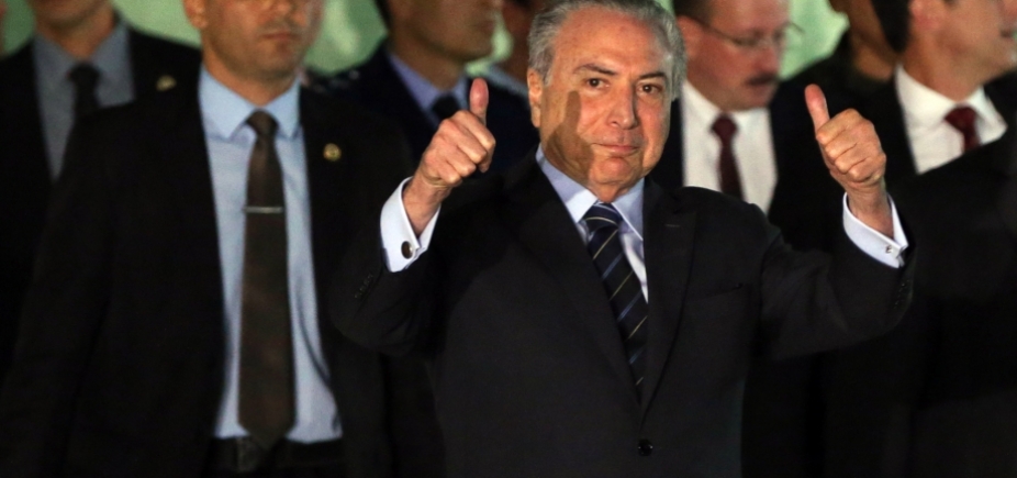Temer agradece a deputados que barraram denúncia: "Verdade venceu"