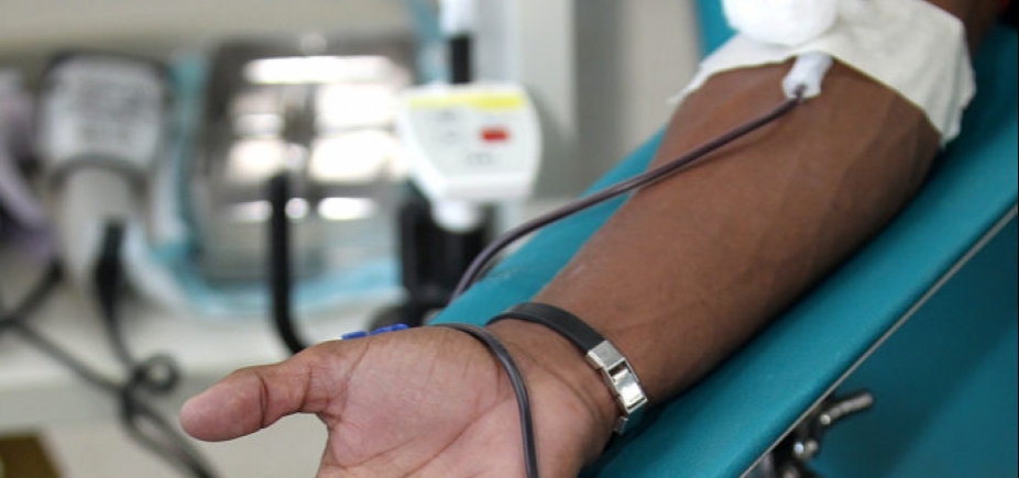 Gilmar Mendes pede vista de votação sobre doação de sangue por homossexuais