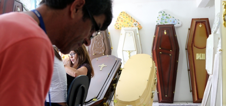 Codecon autua funerárias irregulares nas vésperas do Dia de Finados