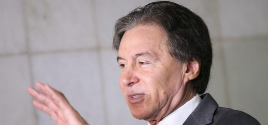 Senado deve fazer mudanças e texto que regulamenta Uber terá que voltar para a Câmara, diz Eunício