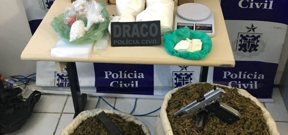 Suspeito de tráfico é preso com cocaína, crack e maconha na Gamboa, em Salvador