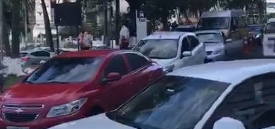 Evento deixa trânsito travado na Av. Centenário neste sábado