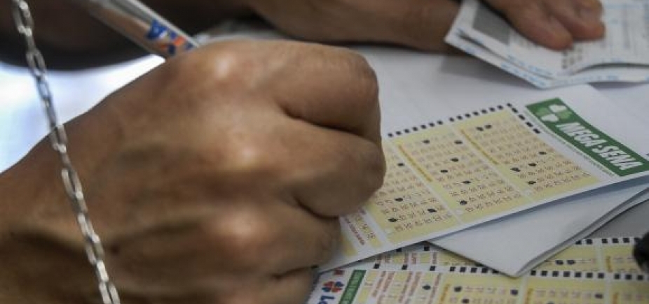 Ninguém acerta e Mega-Sena acumula em R$ 16 milhões