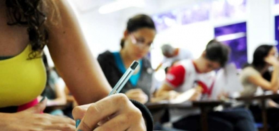 Redação do Enem 2017 tem como tema ʹDesafios para Formação Educacional de Surdosʹ