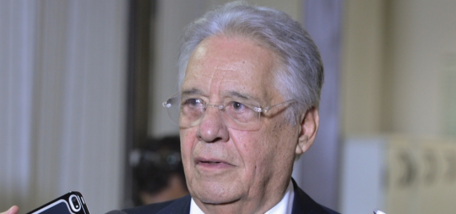Artigo de FHC pedindo que PSDB deixe governo Temer pega Planalto de surpresa