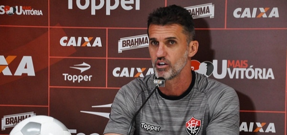 Mancini elogia atuação do Vitória contra o Vasco: \"Levamos um ponto importante\"